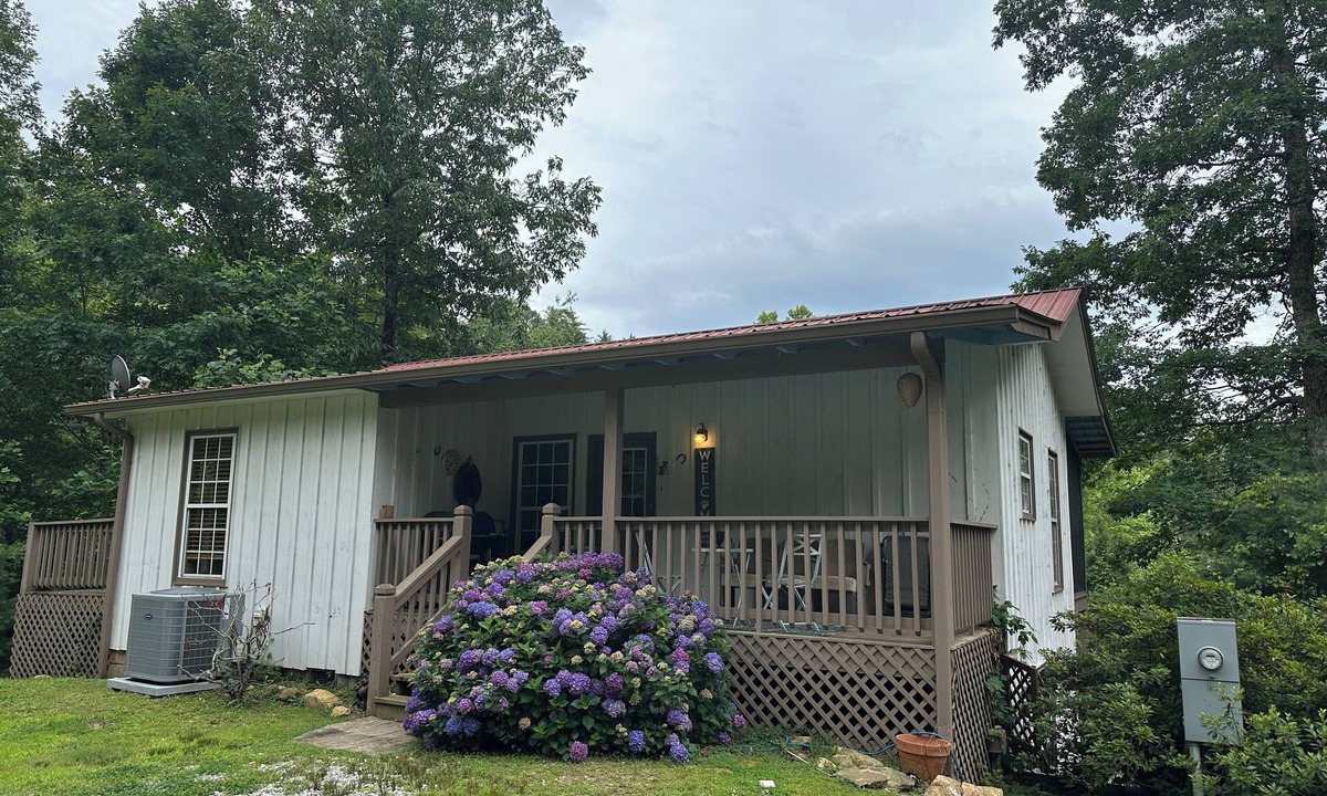 Clayton Cabin | Creek, Seclusion, Pet Friendly