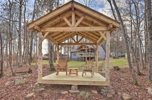 Summerville House | Creek-View Getaway with Deck, Yard, and Fire Pit!