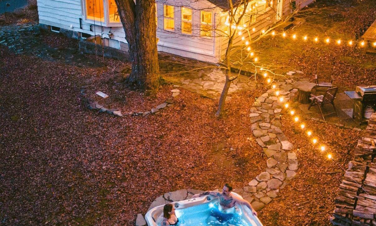Cuddebackville Cabin | Creekfront Cabin Sauna & Hot Tub Hikers Hollow