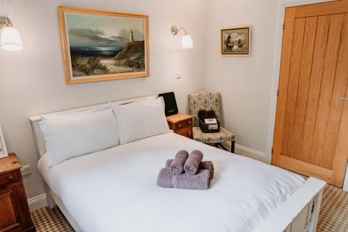 Burnham-on-Crouch Hotel | Creeksea Place Barns