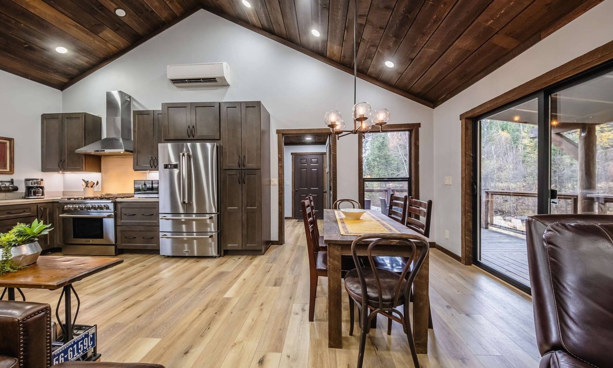 Eureka House | Creekside Cabin – Very Secluded!