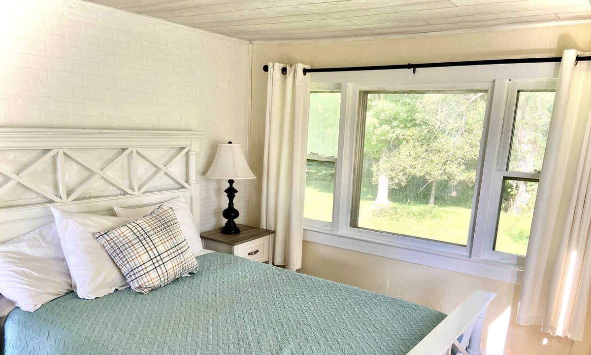 Town of Burns House | Creekside Chalet on Canasarega