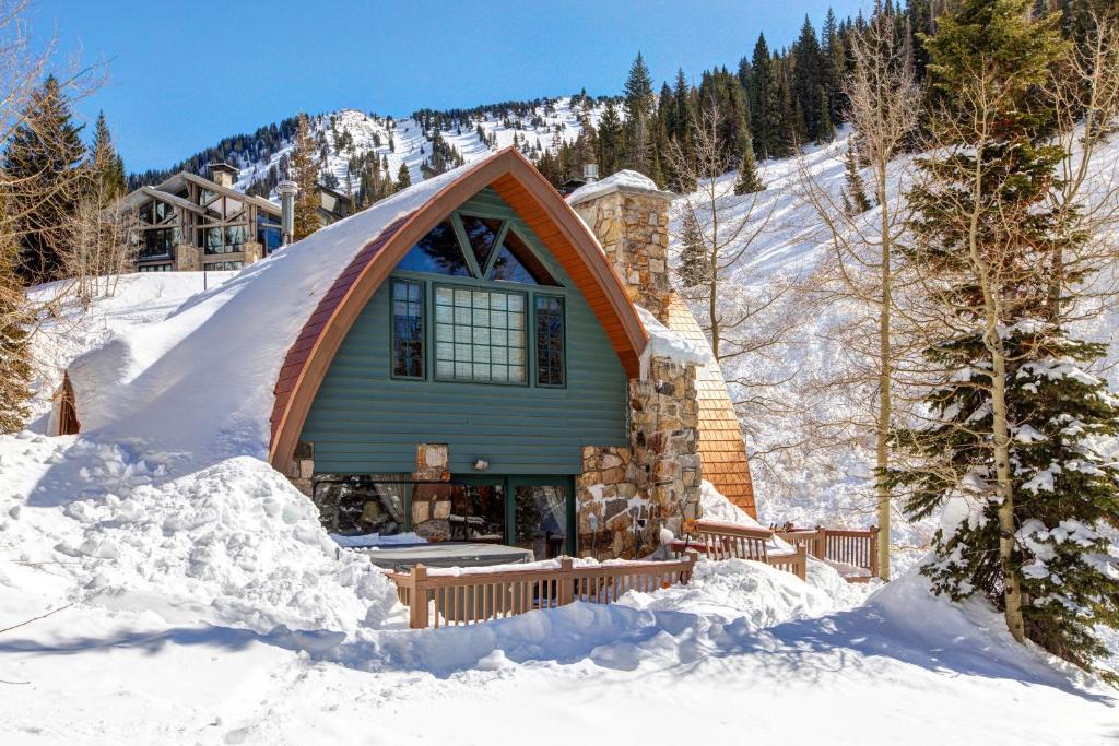 Salt Lake Mountain Resorts House | Creekside Chalet