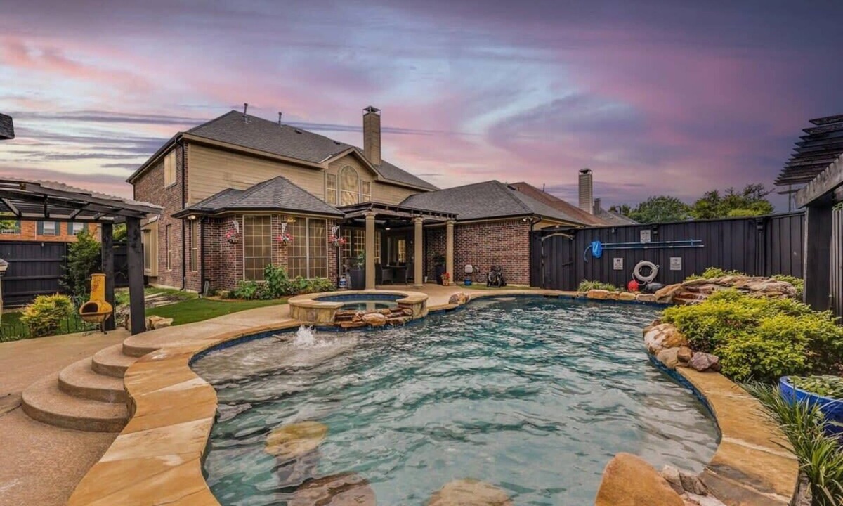 Plano House | Creekside Charm w/Pool, Backyard Oasis, Patio