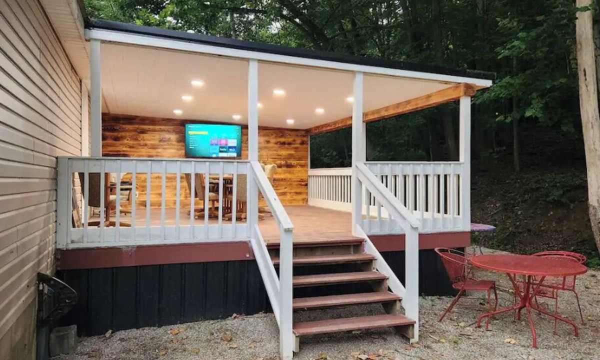 Chillicothe Cottage | Creekside Cottage.n