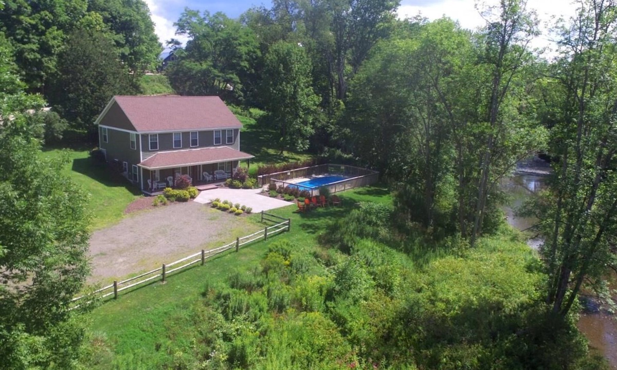 Fly Creek House | Creekside Cottage - Sleeps 10 - Heated Pool!