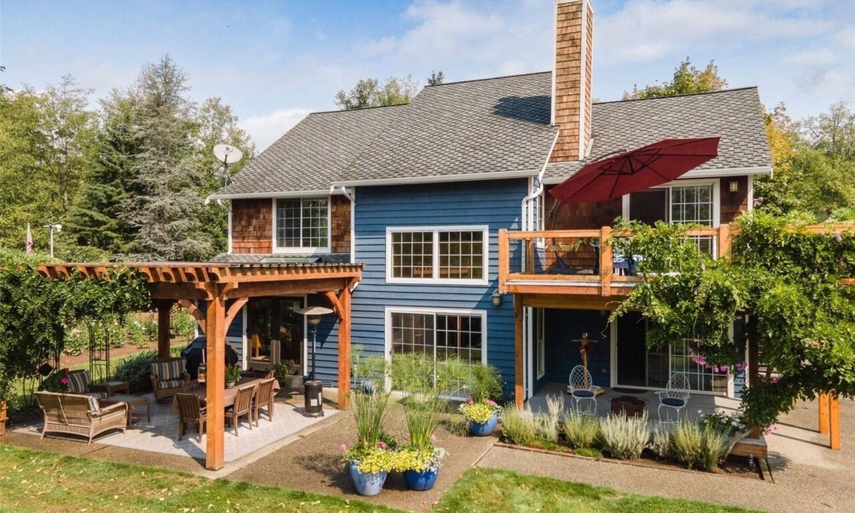 Woods Creek Other | Creekside Farm Escape -Monroe