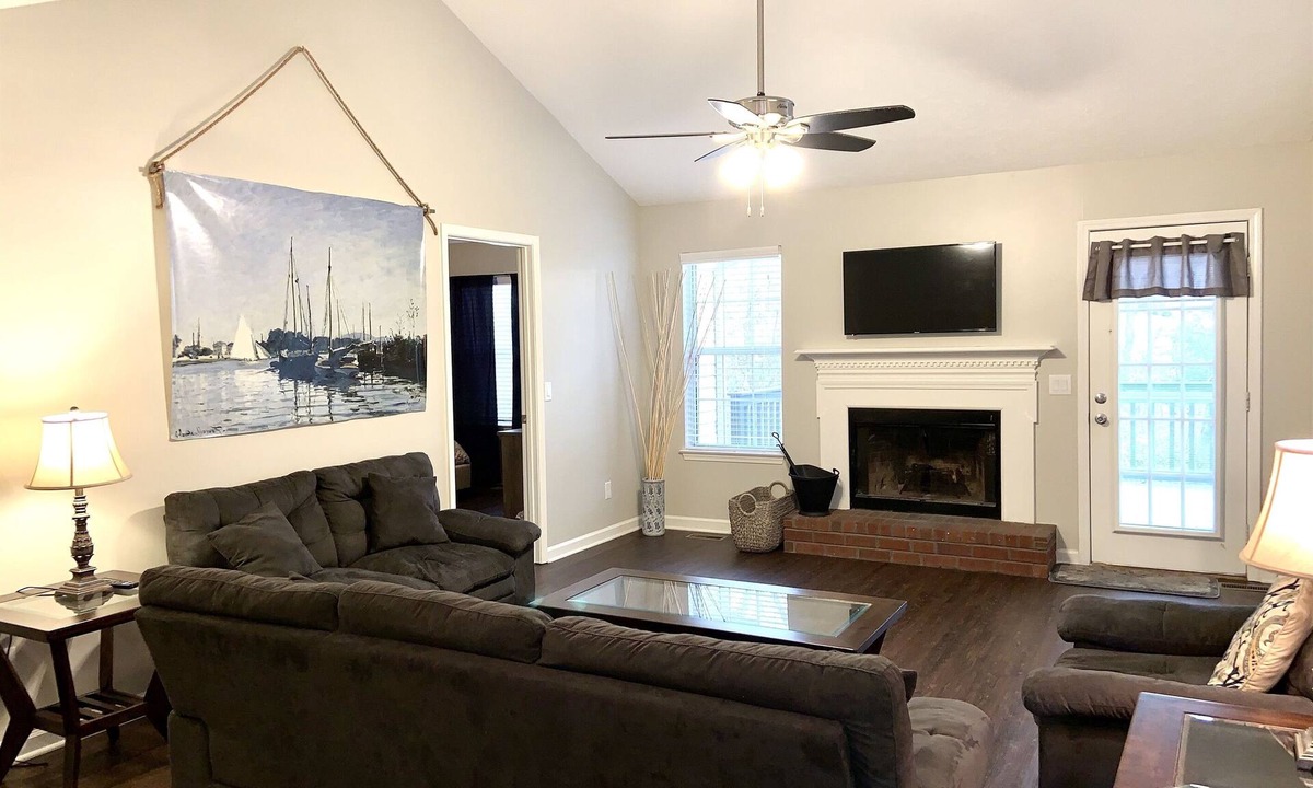 Woodberry Park House | Creekside Hideaway/near Opry Mills/lake/7 mi to DT