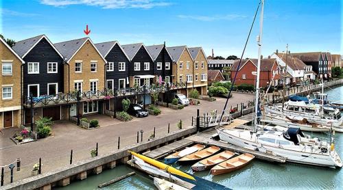 Faversham Bed & Breakfast | Creekside Landings