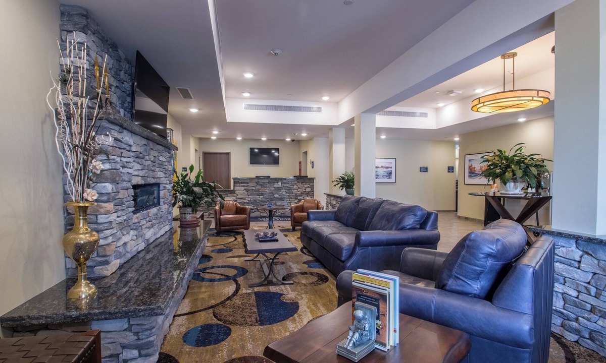 St. Marys Hotel | Creekstone Inn & Suites
