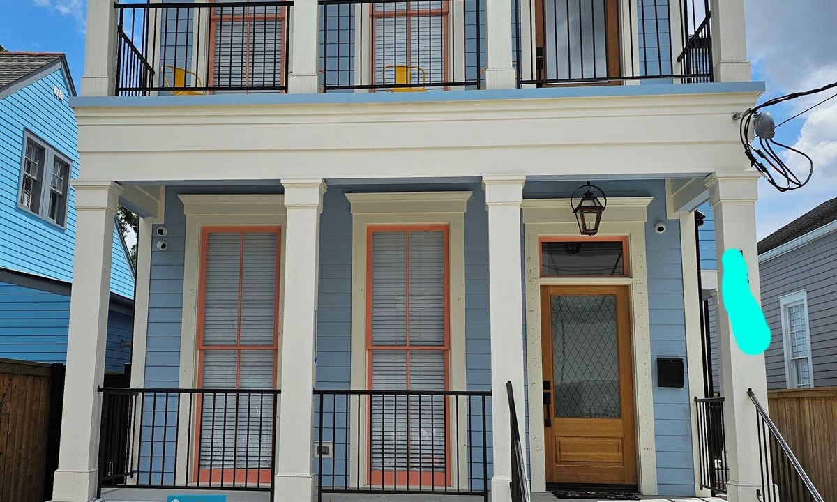 Seventh Ward House | Creole Cottage Blues near French Quarter in Treme' Area