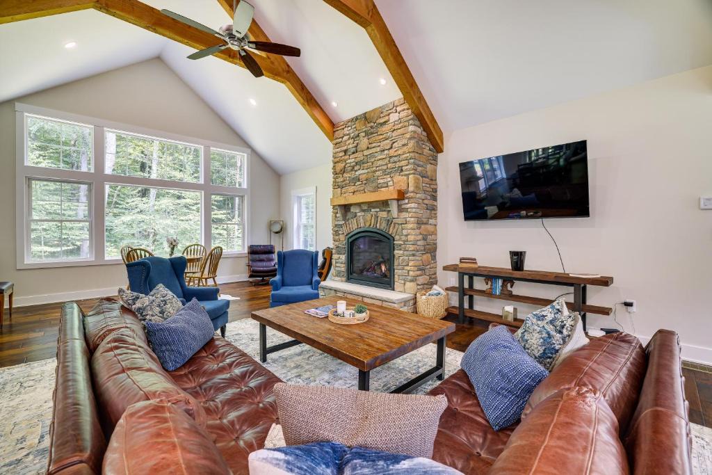 Cresco House | Cresco Countryside Oasis Surrounded by Nature!