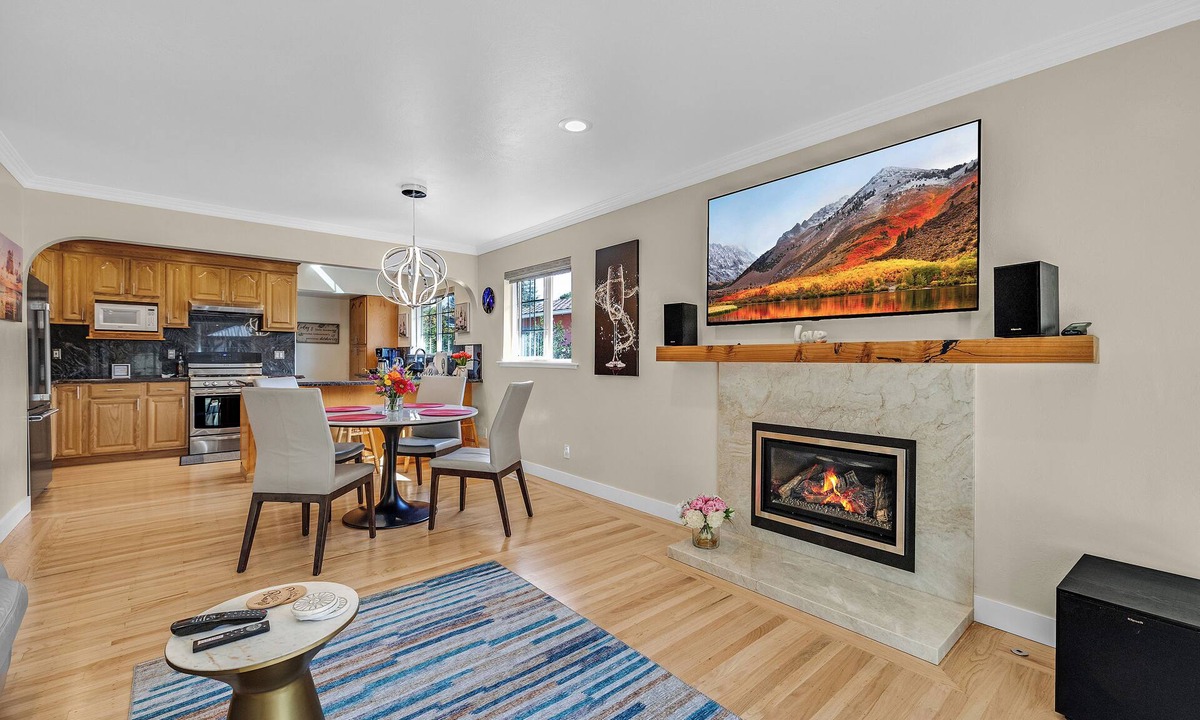 Castro Valley House | Crest retreat home