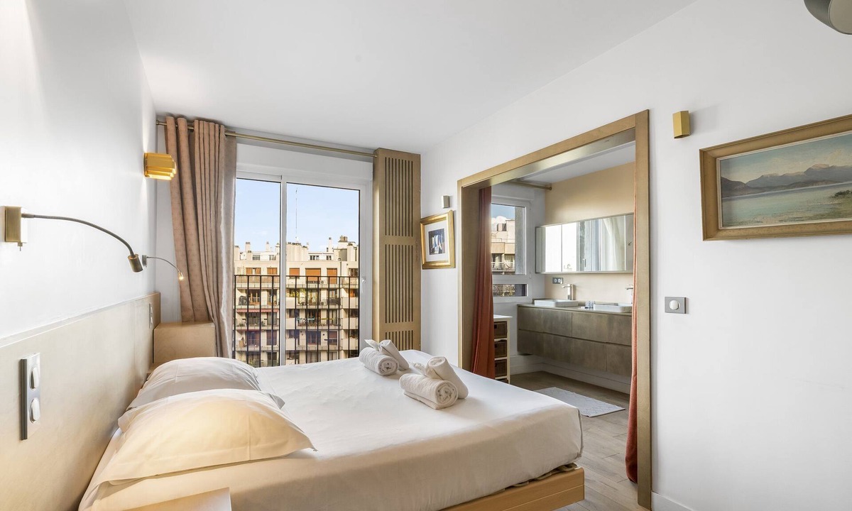 19th Arrondissement Apartment | Crimée | Splendid apartment Buttes Chaumont
