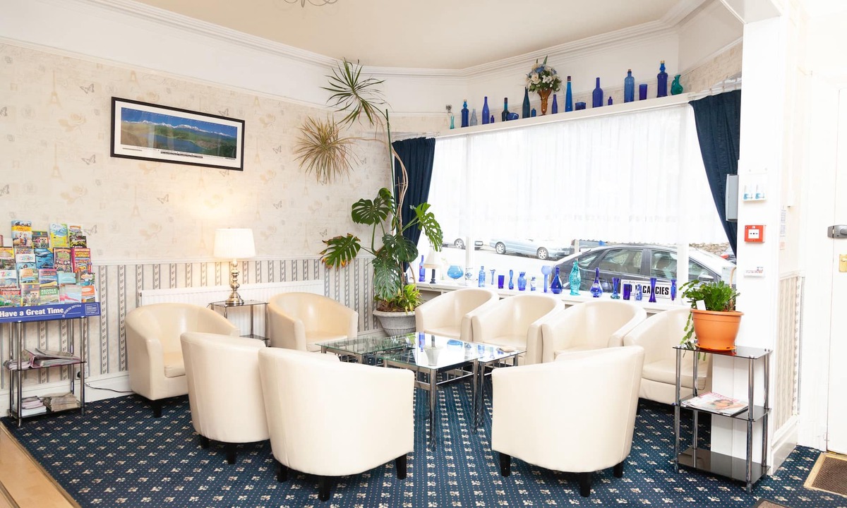 Torquay City Centre House | Crimdon Dene