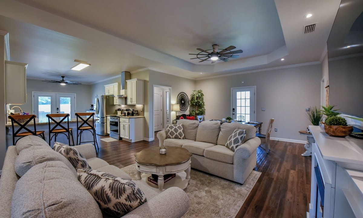 Forest Lake House | Crimson Corner - Book for Football Season!
