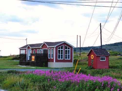 Twillingate House | Crimson Sky Cottage