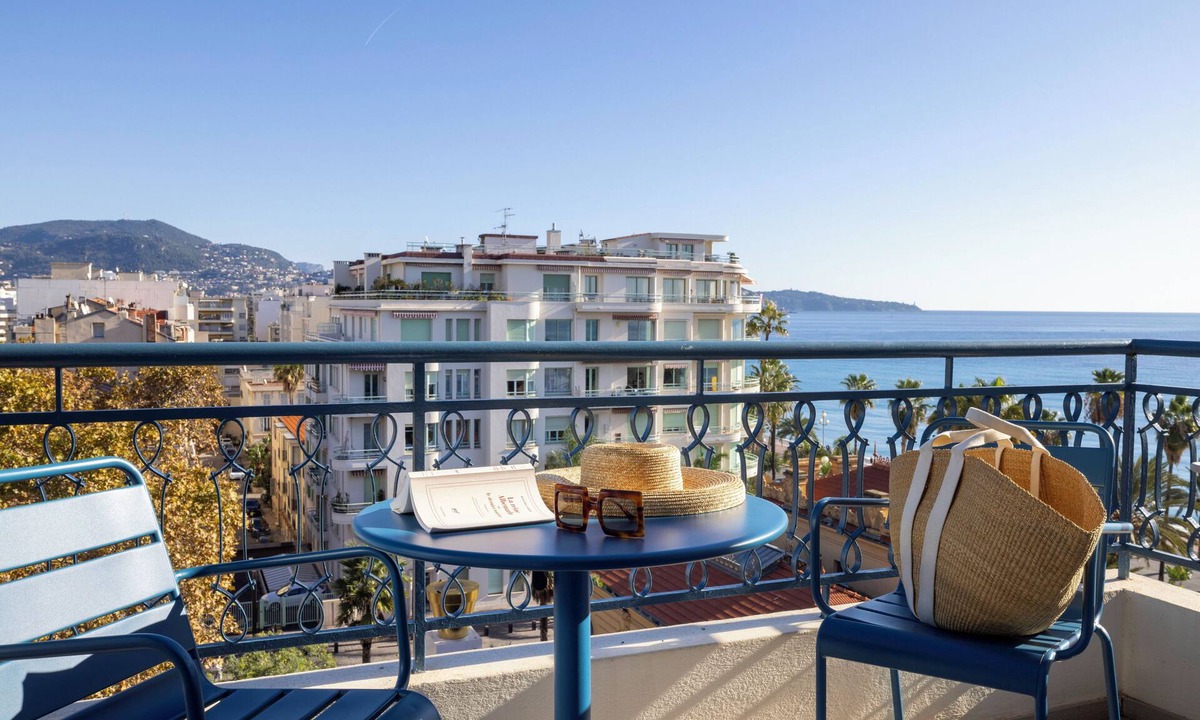 Les Baumettes Hotel | Crisol Promenade