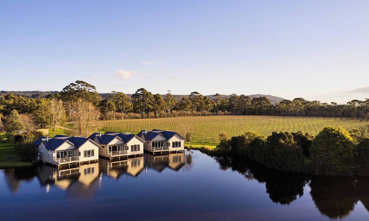 Dromana Villa | Crittenden Lakeside Villas