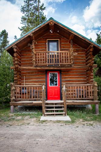 Dubois Resort | Crooked Creek Guest Ranch