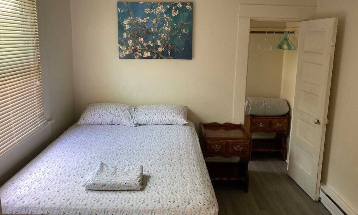 West Eugene House | Crooked Little House