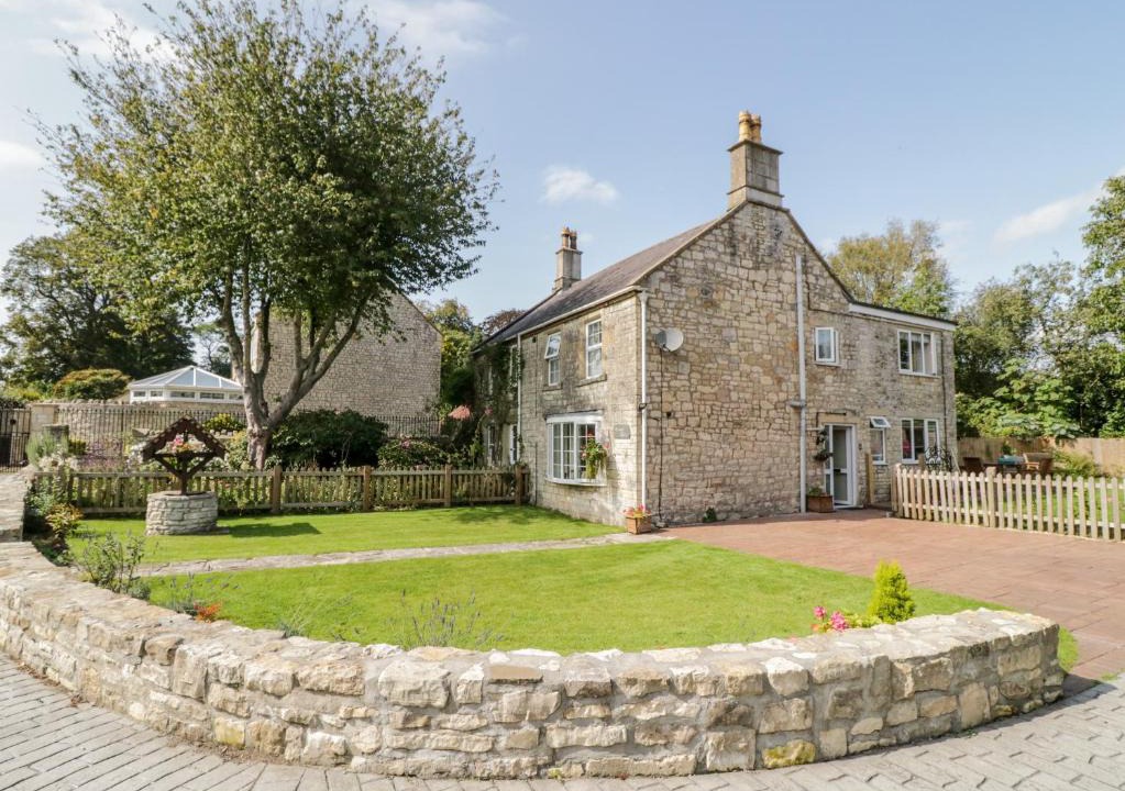 Timsbury House | Crooked Well