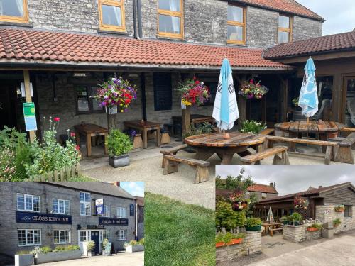 Lydford-on-Fosse Hotel | Cross Keys Inn