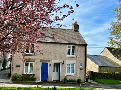 Litton House | Cross View