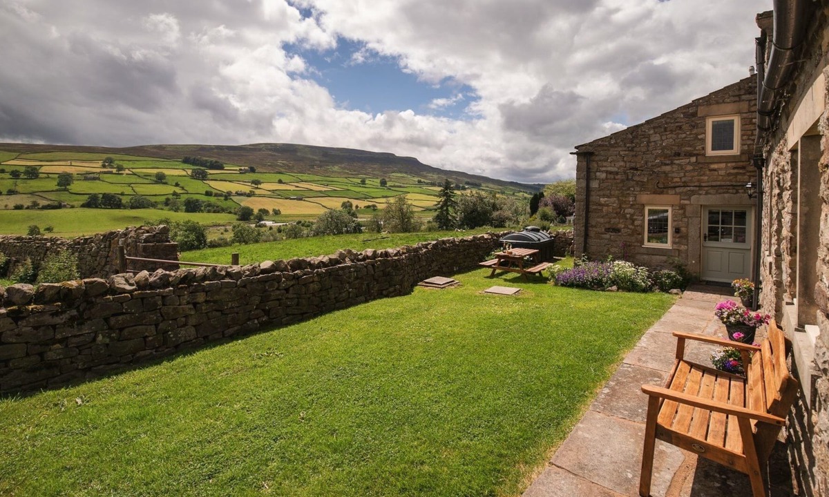 Reeth House | Crow Hall - Luxury Holiday Accommodation