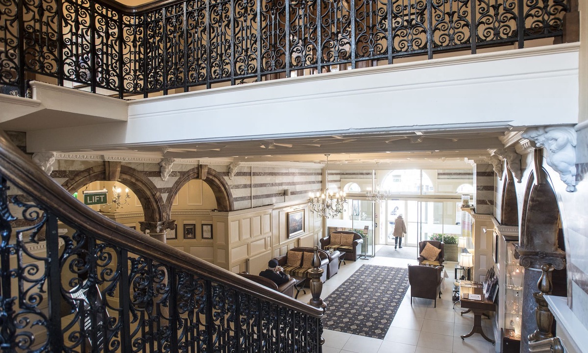 Carlisle Hotel | Crown and Mitre Hotel