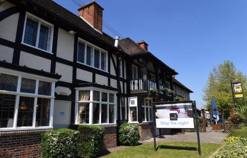 Wychbold Hotel | Crown, Droitwich by Marston's Inns