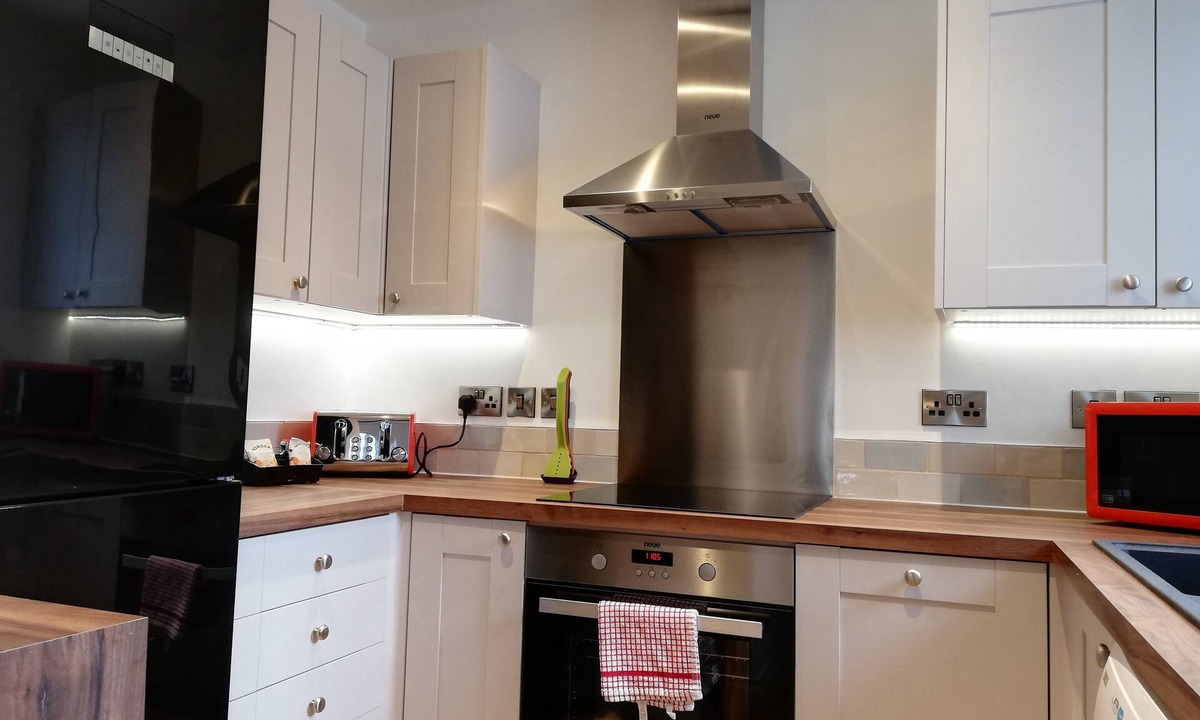 Newbury Apartment | Crown House a new development with unique features (5KIN)