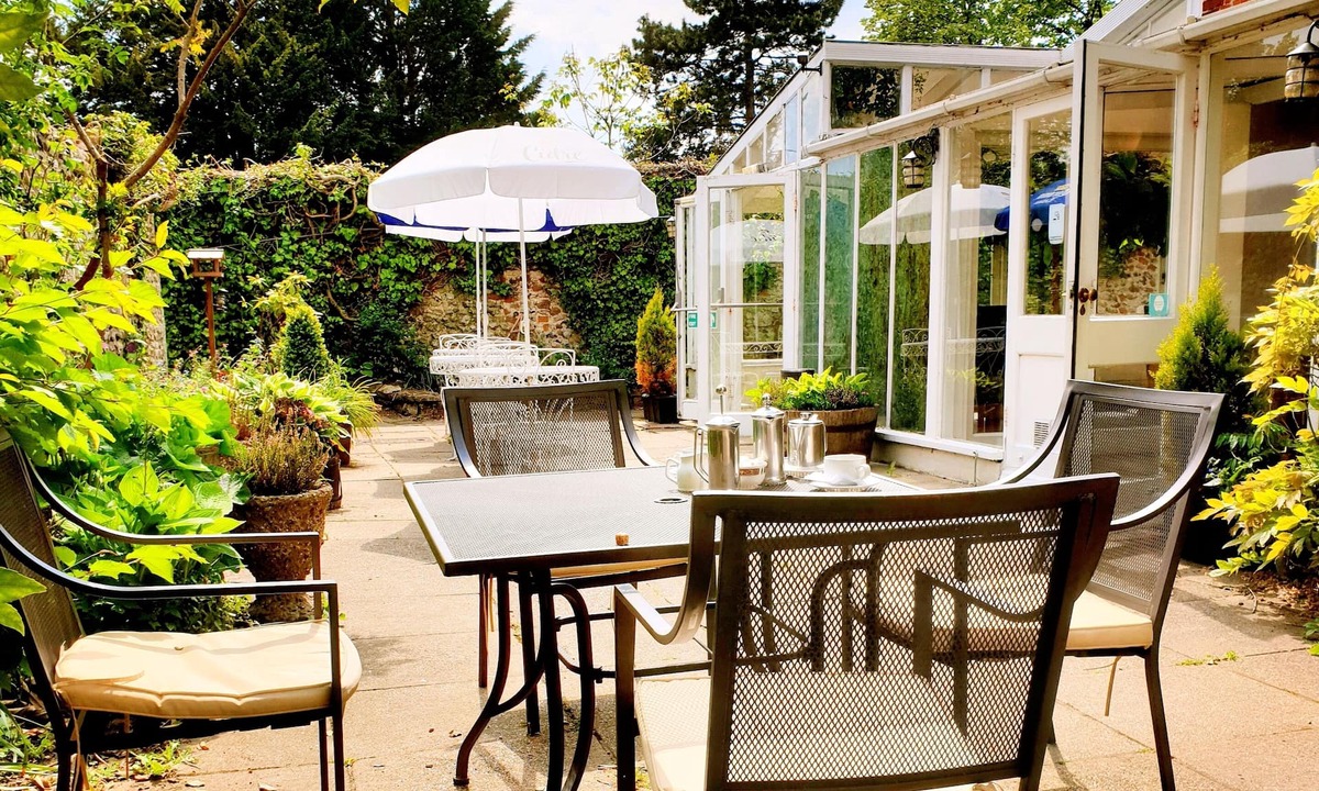 Saffron Walden Bed & Breakfast | Crown House Hotel