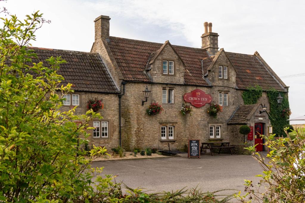 Nettleton Hotel | Crown Inn at Tolldown