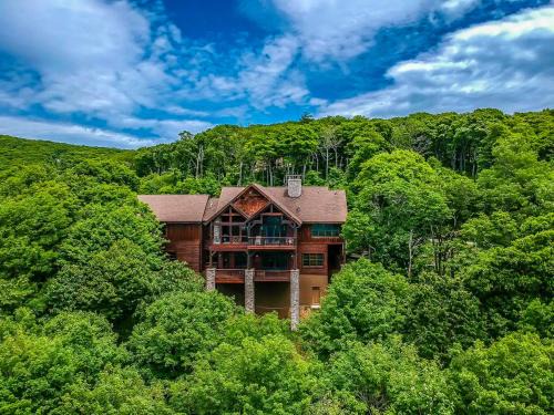 West Jefferson House | Crown Jewel