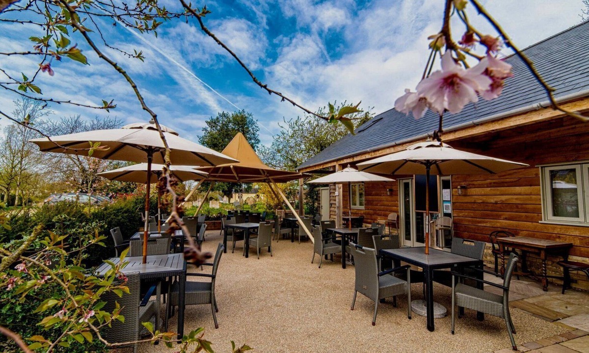 Horningsea Hotel | Crown & Punchbowl