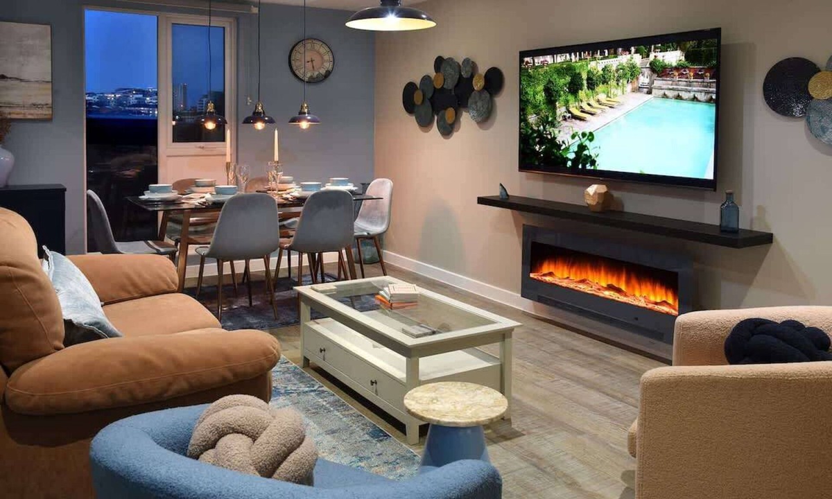 Southampton City Centre Apartment | Crown Quarter Penthouse - City View