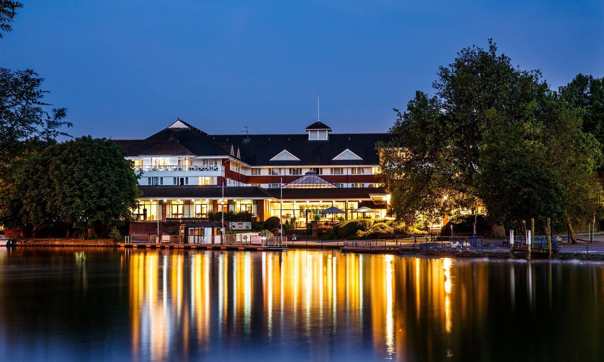 Reading Hotel | Crowne Plaza Reading, an IHG Hotel