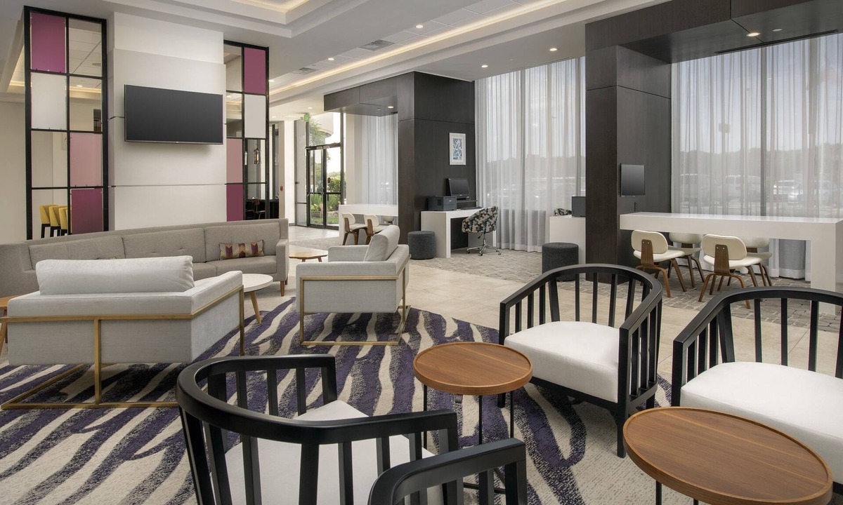North San Antonio - SAT Hotel | Crowne Plaza San Antonio Airport by IHG