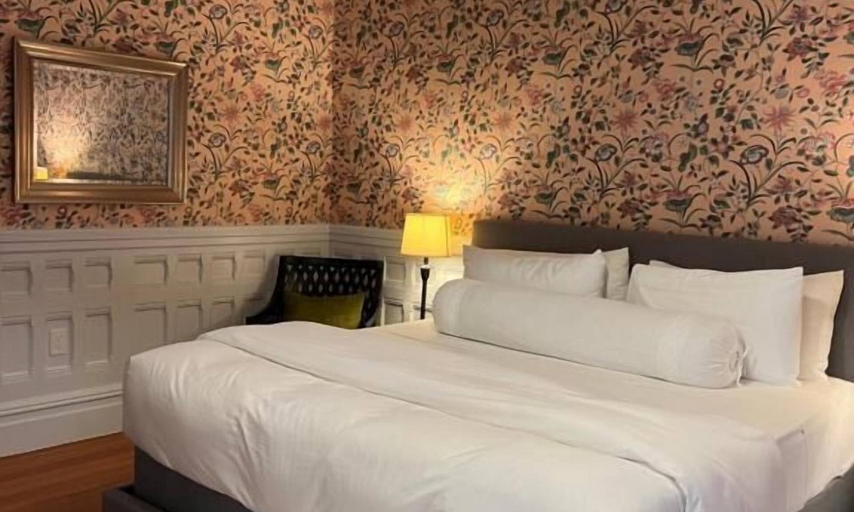 University South Hotel | Crowper Inn