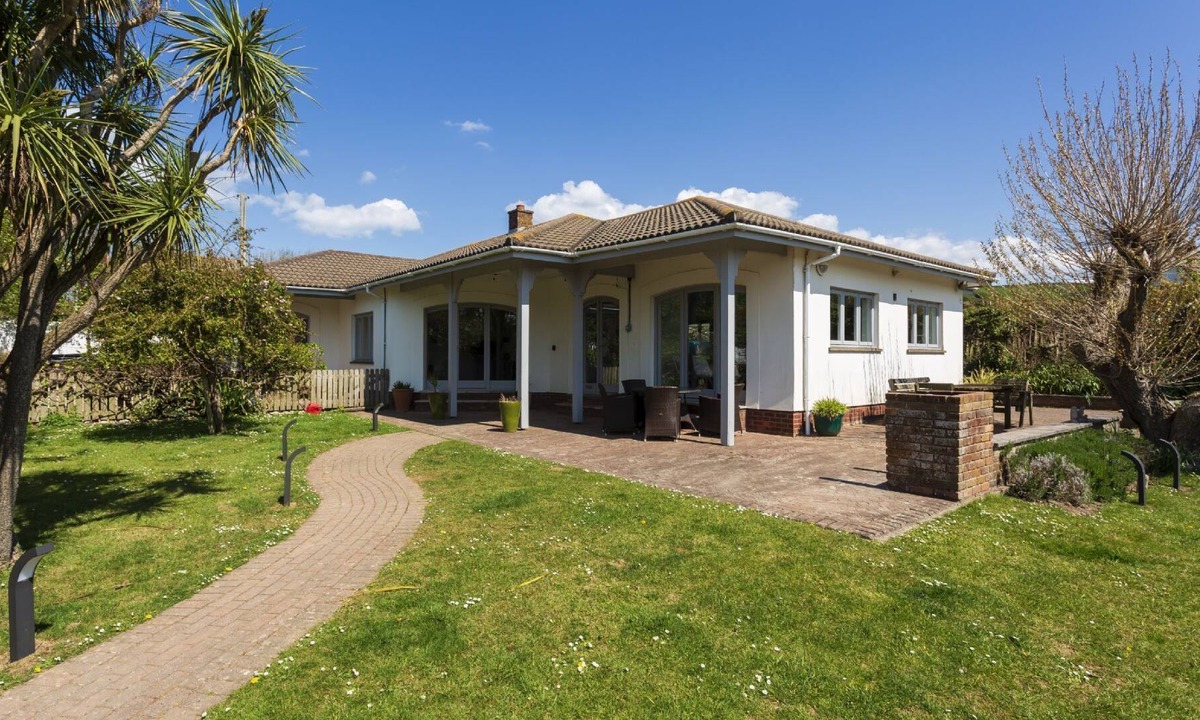 Croyde Bay House | CROYDE LINDENS | 4 Bedrooms