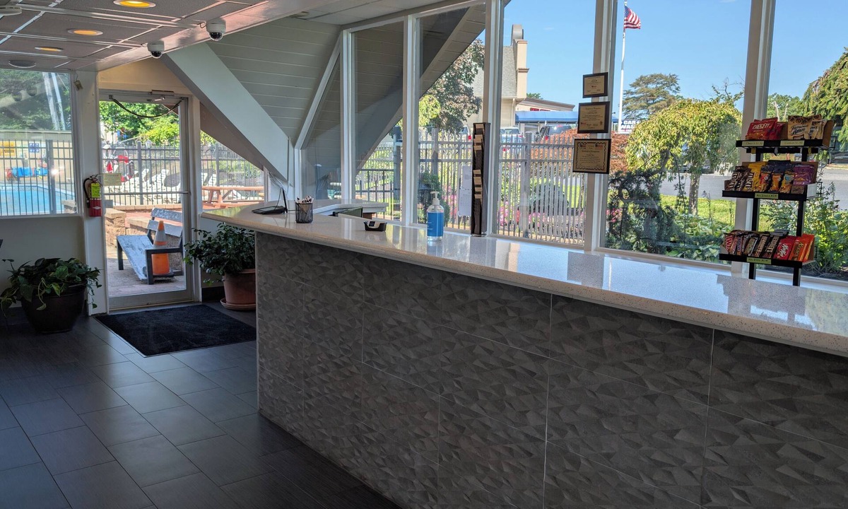 Neptune City Hotel | Crystal Inn Neptune