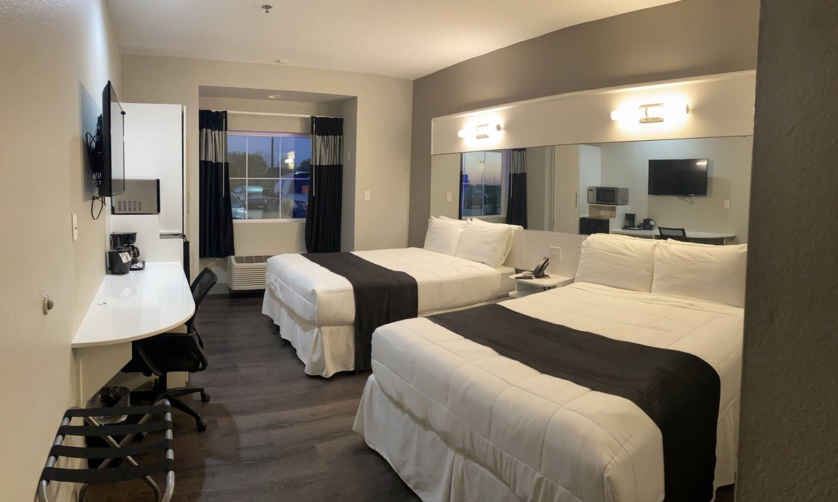 Port Arthur Hotel | Crystal Inn