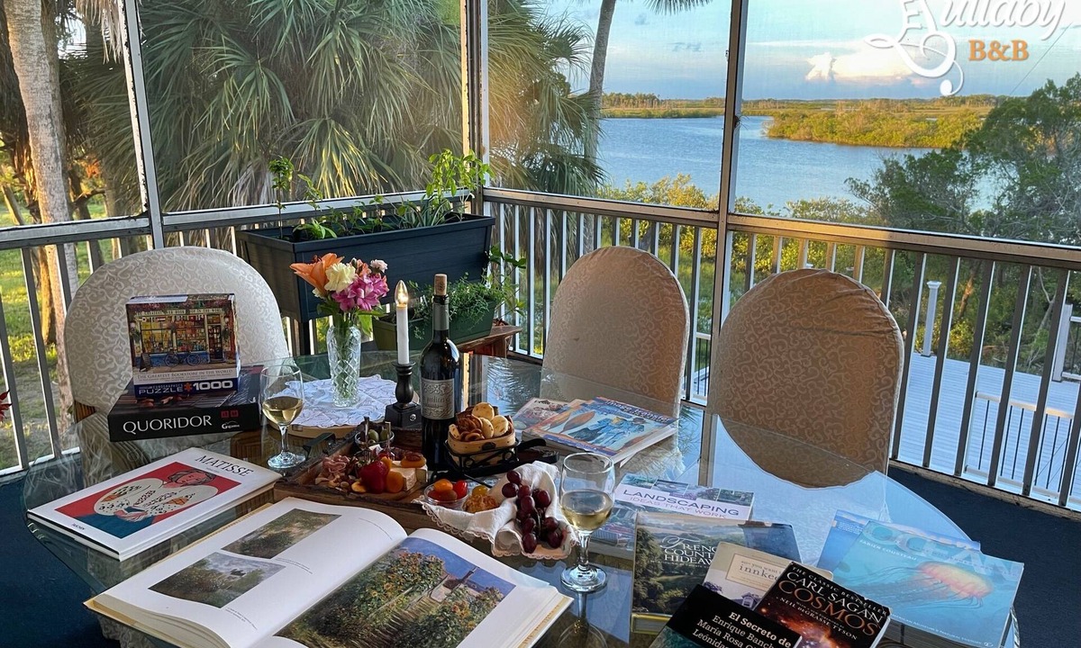 Crystal River Bed & Breakfast | Crystal River Lullaby B&B