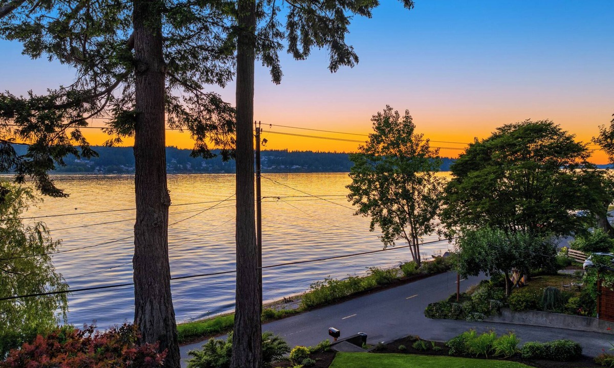 Bainbridge Island Cottage | Crystal Springs Seaside Escape