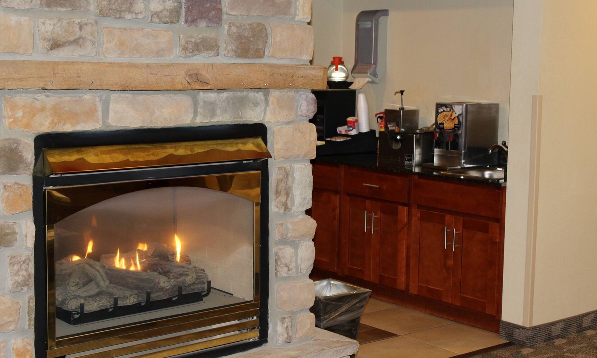 Towanda Hotel | Crystal Springs Inn and Suites
