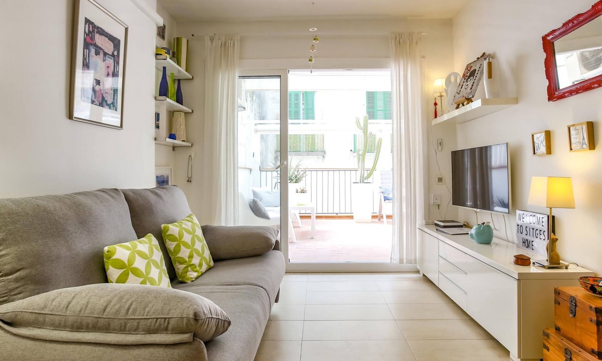 Sitges Town Center Apartment | Cuban Green Terrace in Sitges