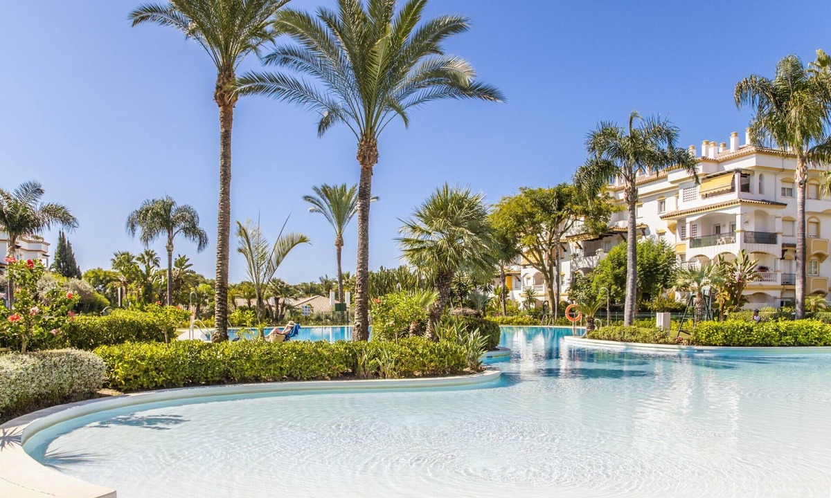 Marbella Apartment | Cubo's Apartment Nagueles Marbella/free wifi/golf