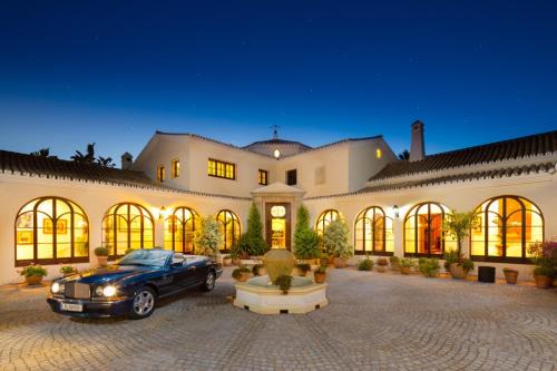 Marbella Villa | Cubo's Luxury Mansion El Baron de Sierra Blanca
