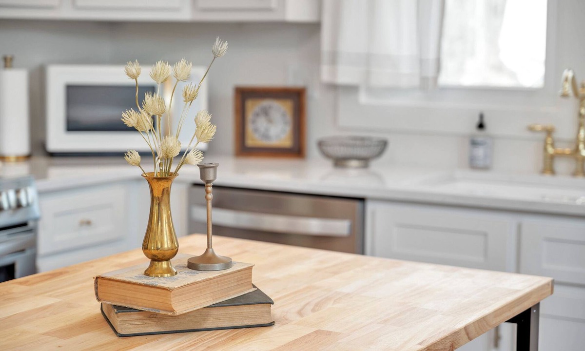 Cullman House | Cullman Cottage 3 bedrooms 4beds 2 baths